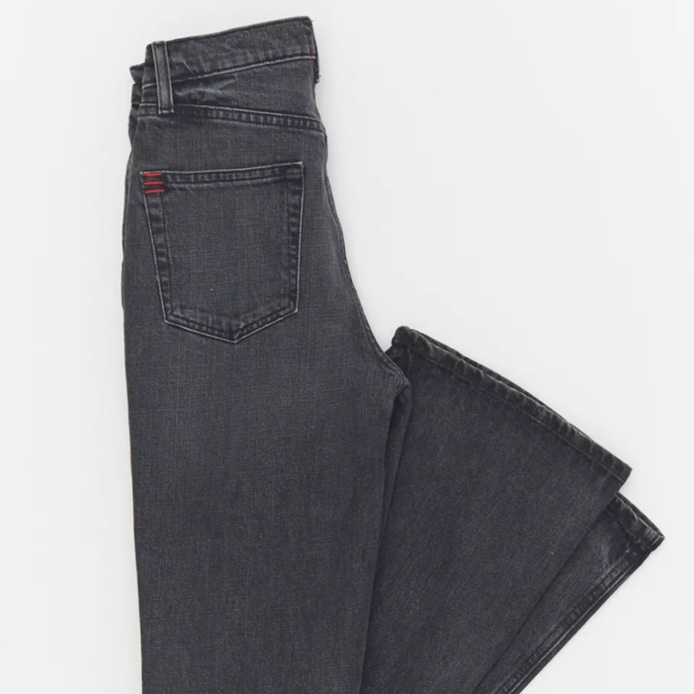 BDG High-Waisted Flare Jean – Black Denim